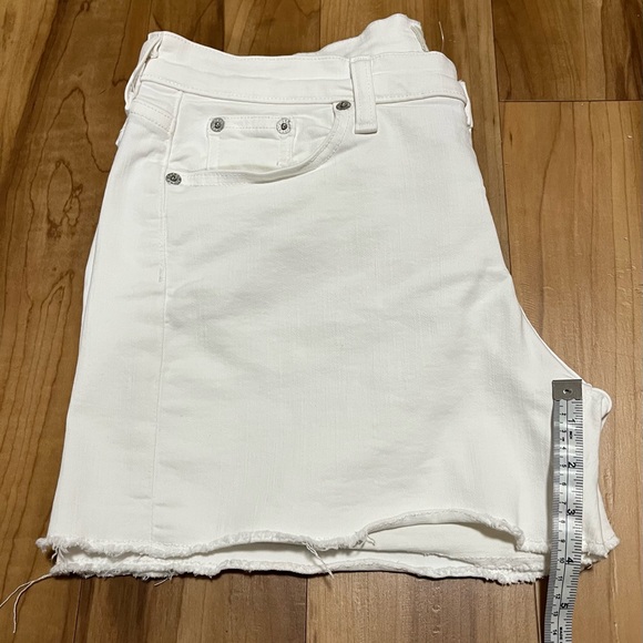 J.Crew White Denim Shorts Size 30 Raw Hem Stretch Summer Classic - Picture 8 of 8